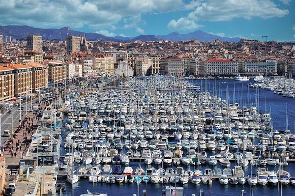 Investir dans l'immobilier à Marseille : Pourquoi c'est une bonne idée